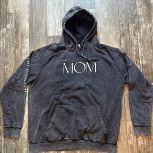 LANE SEVEN Women's Black “UNISEX”” Hoodie with 'MOM' Print, Size XLARGE